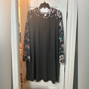 J Made USA Gray Hoodie Dress With Printed Sleeves Size 3X